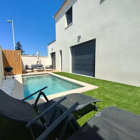 Superbe Maison Neuve Piscine Clim Parking Recharge Voiture Electrique Villa