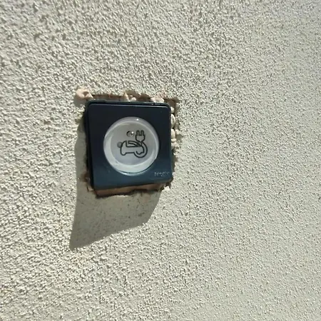Villa Superbe Maison Neuve Piscine Clim Parking Recharge Voiture Electrique *